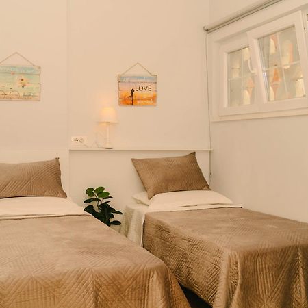 Studio Flat In Heart Of تيرانا المظهر الخارجي الصورة