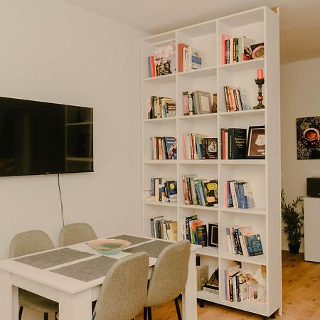 Studio Flat In Heart Of تيرانا المظهر الخارجي الصورة