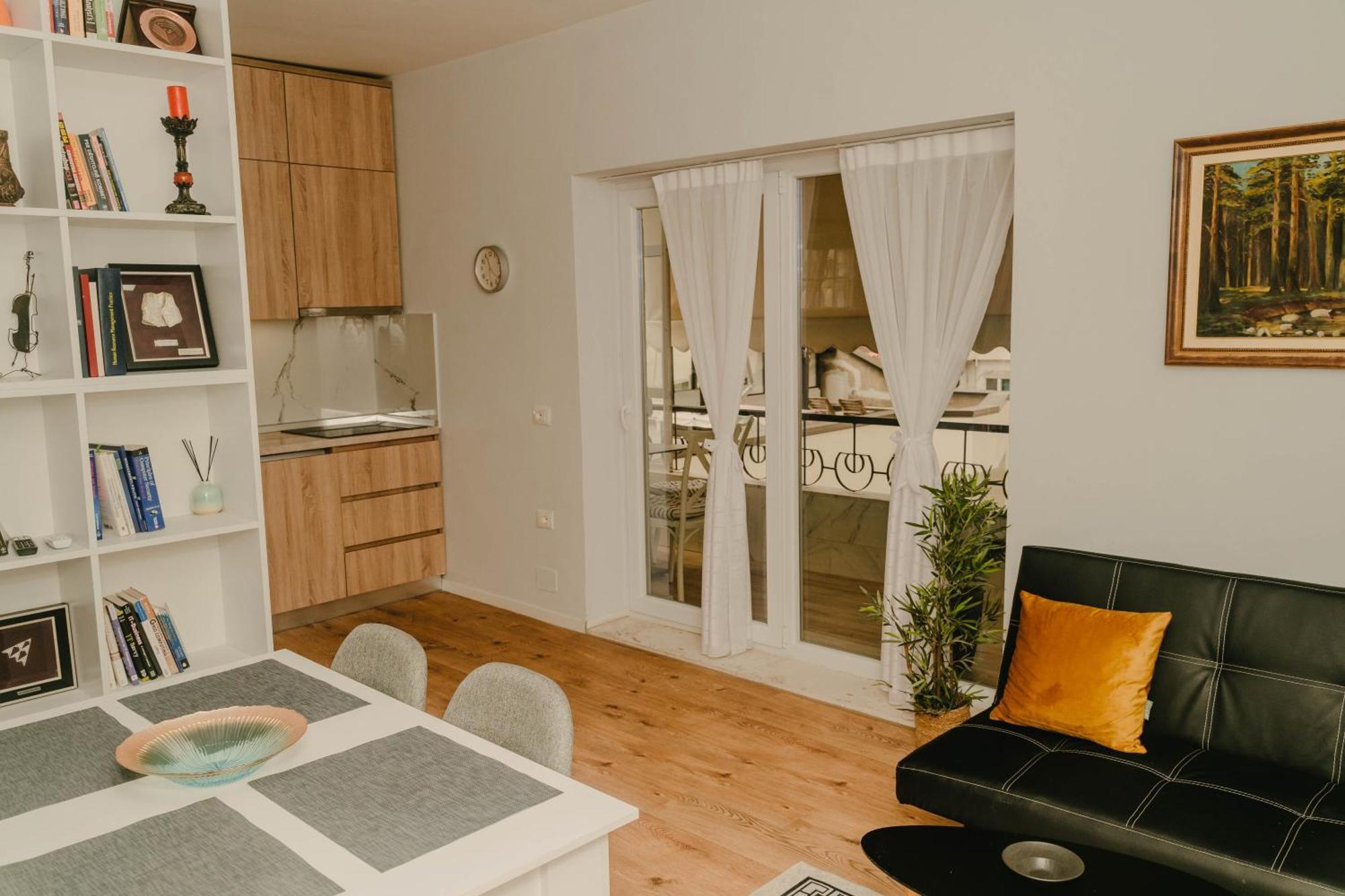 Studio Flat In Heart Of تيرانا المظهر الخارجي الصورة