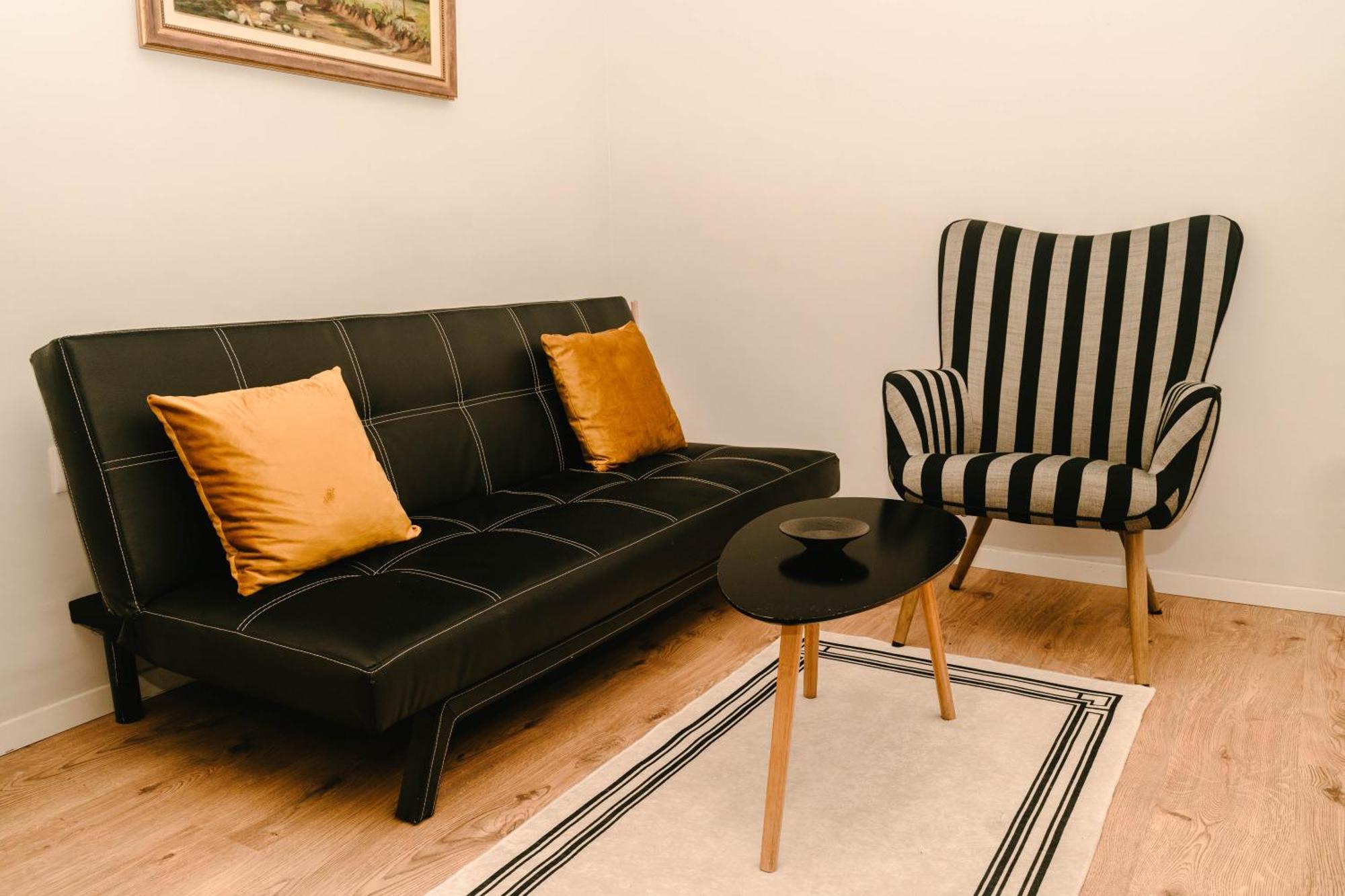 Studio Flat In Heart Of تيرانا المظهر الخارجي الصورة